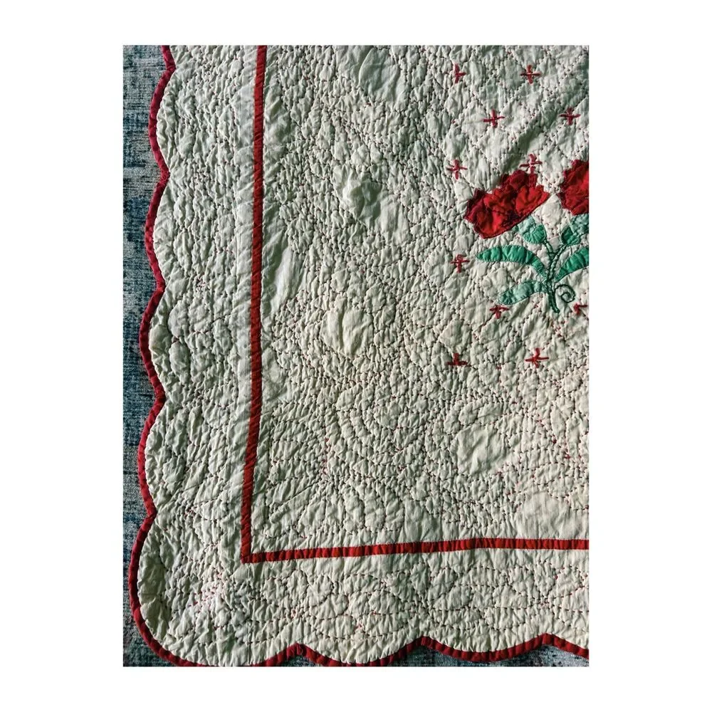 Vintage 1940s Handcrafted Red Poppy Quilt 73x80 Scalloped Edge Applique